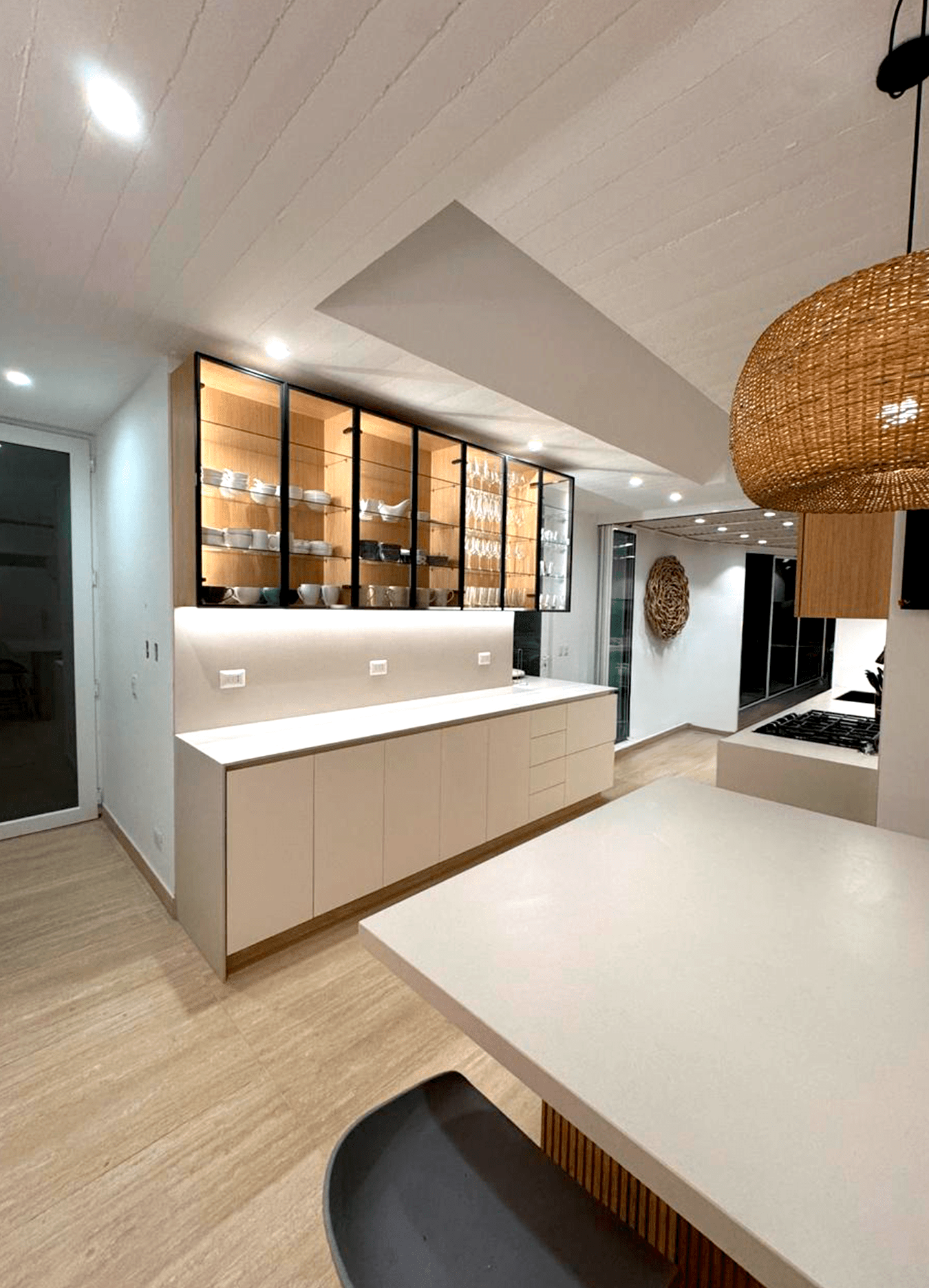 Bouwën - INTERIORISMO & MOBILIARIO