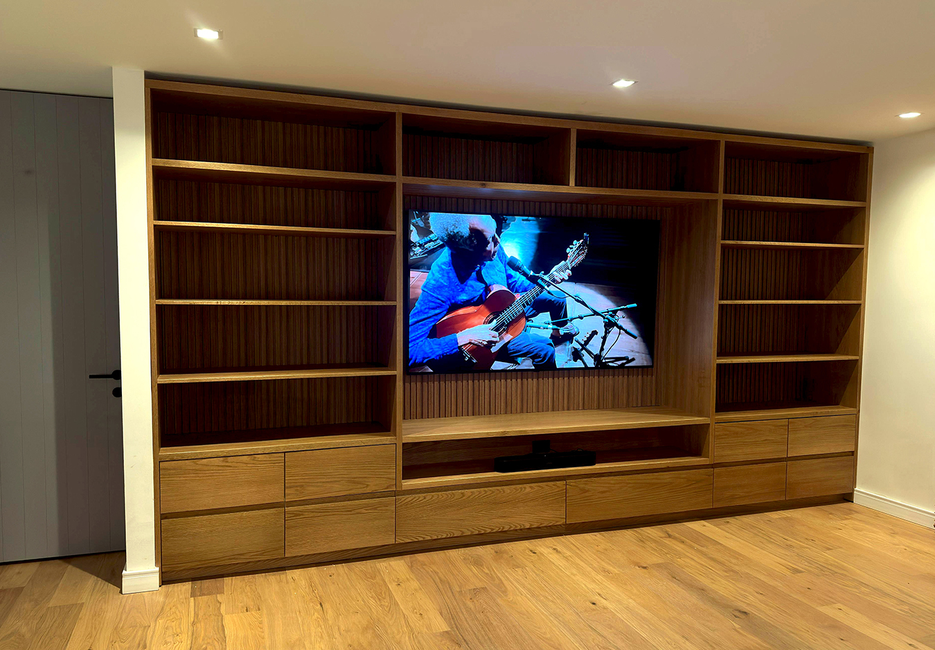 Bouwën - INTERIORISMO & MOBILIARIO
