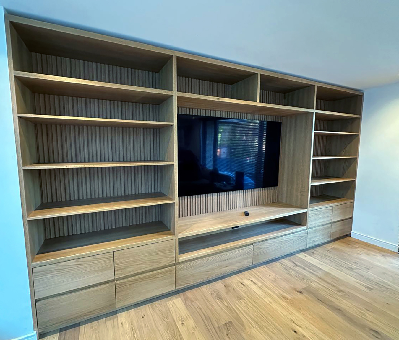 Bouwën - INTERIORISMO & MOBILIARIO